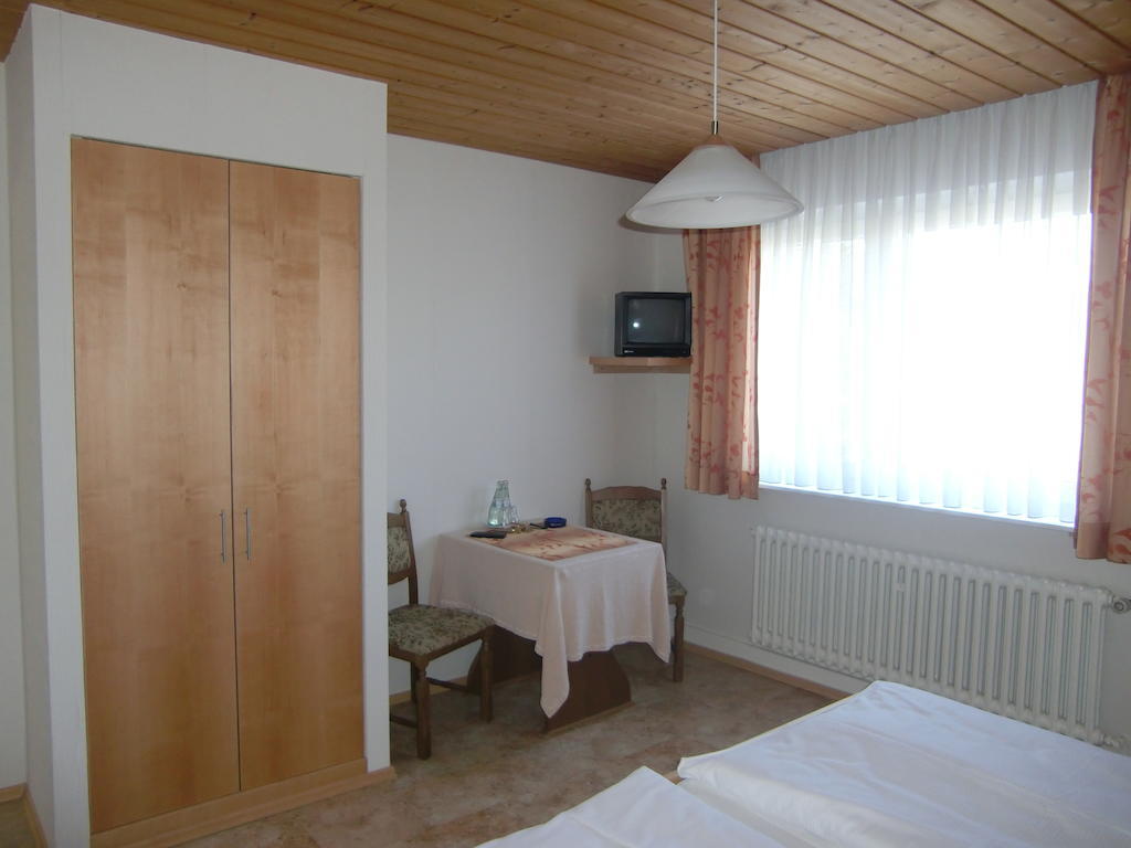 Waldhotel Glimmesmuhle バート・ヘルスフェルト 部屋 写真